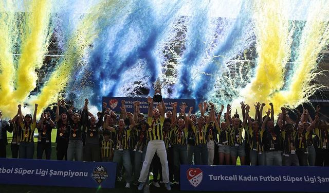 Fenerbahçe Kadın Futbol Takımı şampiyon
