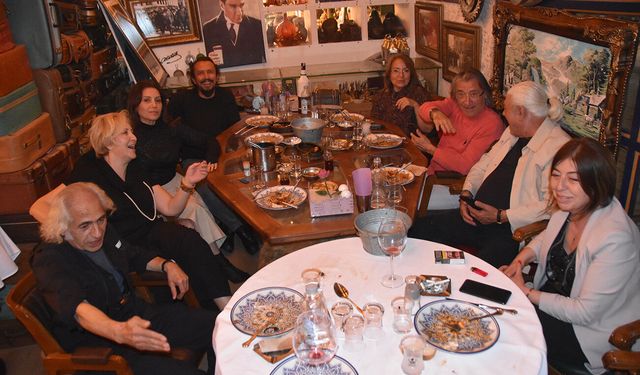 Sergi açılışı sonrası İnkılap