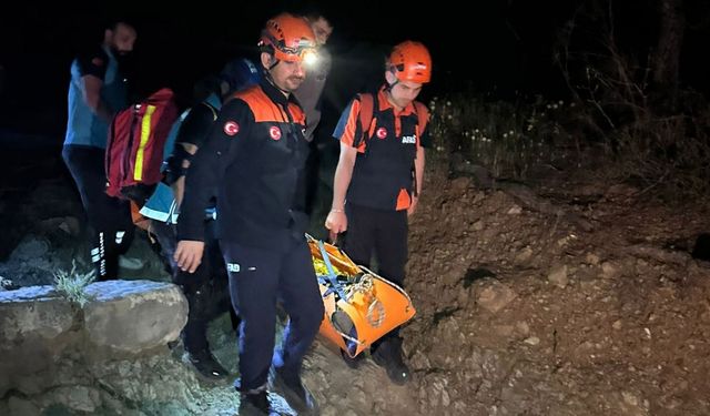 Kemer'de ayağı kırılan kadın 10 saatlik operasyonla kurtarıldı