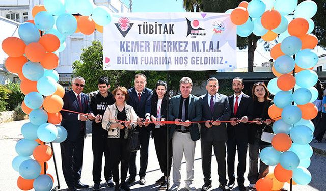 Kemer'de TÜBİTAK 4006 Bilim Fuarı