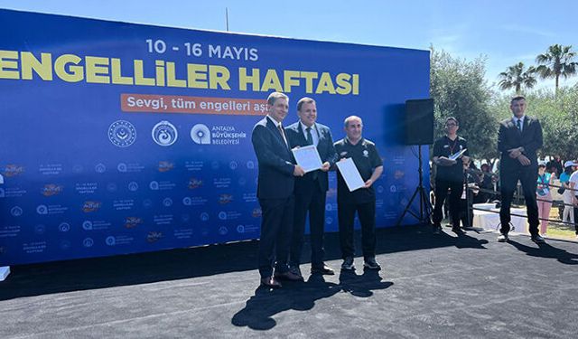 Kemer, 'Erişilebilirlik Belgesi' almaya hak kazandı