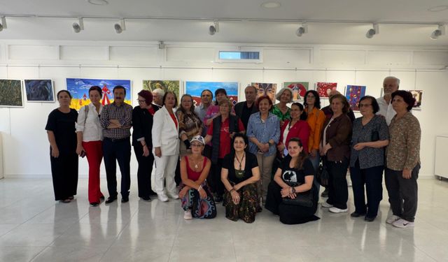 ‘Yörük Kızın Kırmızı Sanat Penceresi'