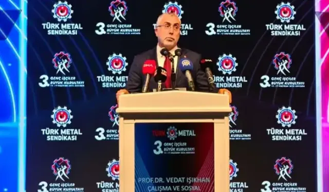 Bakan Işıkhan: İrademizin yönetimini sanal dünyaya teslim etmekten kaçınmalıyız