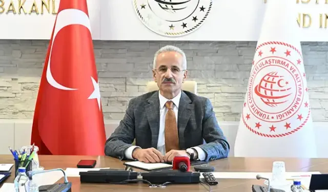 Bakan Uraloğlu: 15 gemimiz güvenli şekilde Basra Körfezi'nden ayrılmıştır
