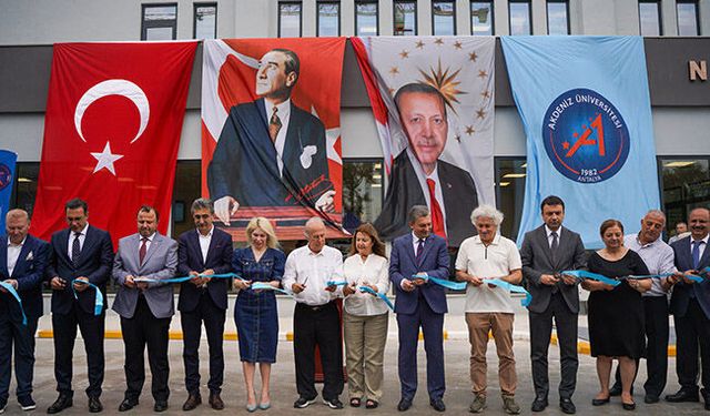 Akdeniz Üniversitesi'nde nöroloji poliklinik binası açıldı