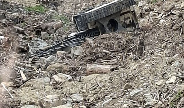 Gazipaşa'da devrilen iş makinesinin operatörü öldü