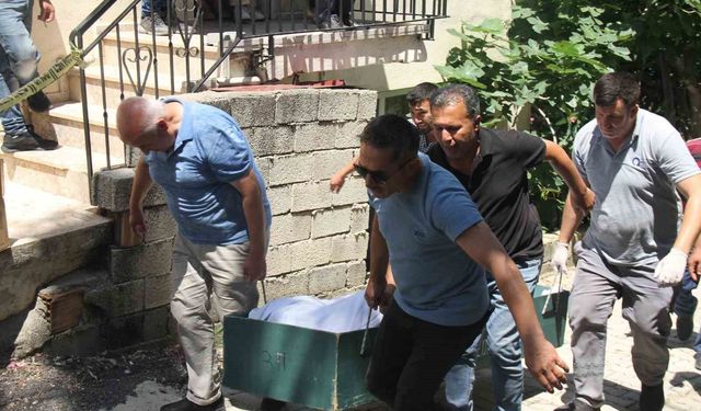 Evinin bahçesinde ölü bulundu