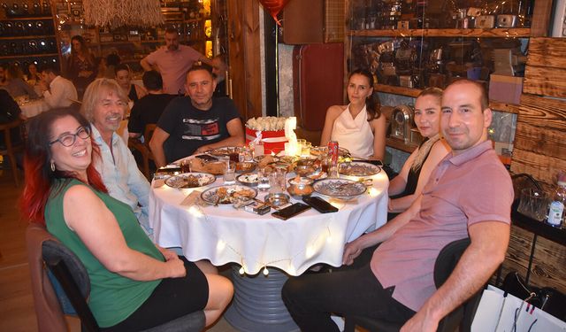 Doğum gününü İnkılap'ta kutladı