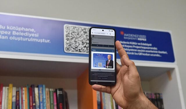 Kepez Devlet Hastanesi’ne QR kodlu kitaplık kuruldu