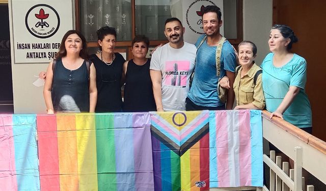 12'nci Yargı Paketi’ne tepki: ‘LGBTİ+’lar ve kadınlar hedef alınıyor’