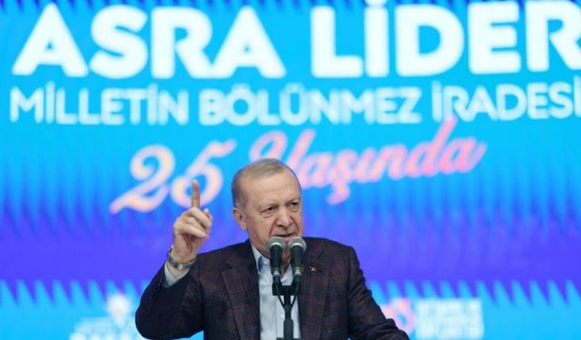 Cumhurbaşkanı Erdoğan: "Cahil, geri kafalı bazı fosiller çıkıyor, başörtüsüne, başörtülüye kin kusuyor"