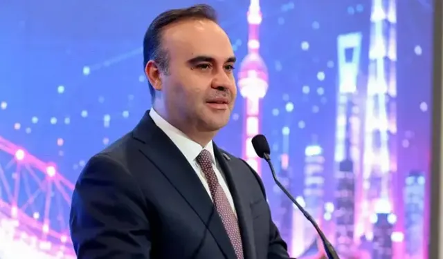 Bakan Kacır'dan uluslararası bilim olimpiyatlarında madalya kazanan öğrencilere tebrik