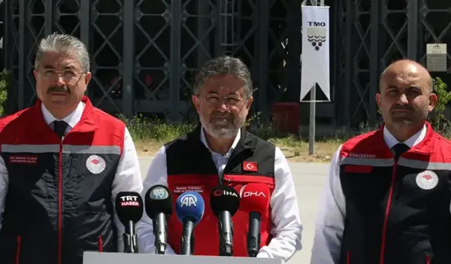 Bakan Yumaklı: Tarımsal hasılat 83,2 milyar dolar ile tarihinin en yüksek rakamına çıktı