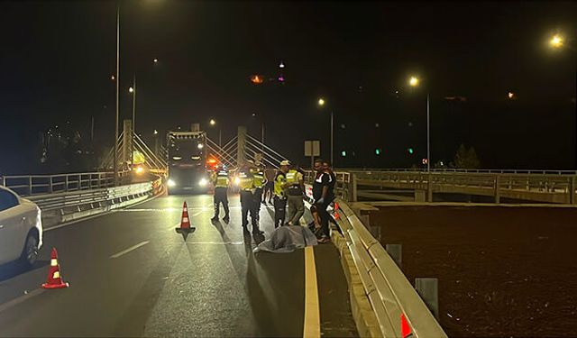 Alanya'da bariyerlere çarpan motosiklet sürücüsü hayatını kaybetti