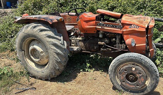 Manavgat'ta traktörün altında kalan sürücü hayatını kaybetti