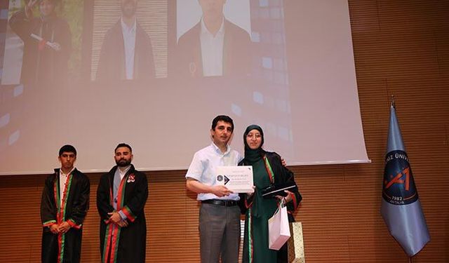 Eski Başsavcı Erol Çelik’in kızından büyük başarı