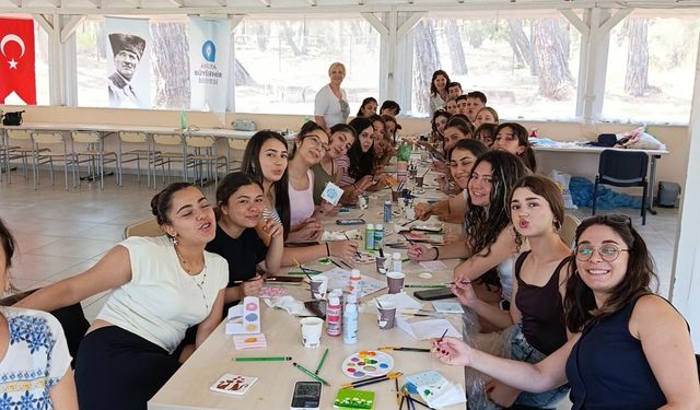 Liseliler ÇYDD kampında buluştu