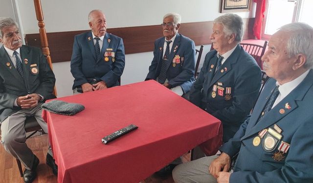 Kıbrıs gazileri o anları anlattı: "Bugün olsa vatan için yine giderim"