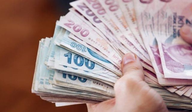Emekli zam farklarının ödeneceği tarih belli oldu!