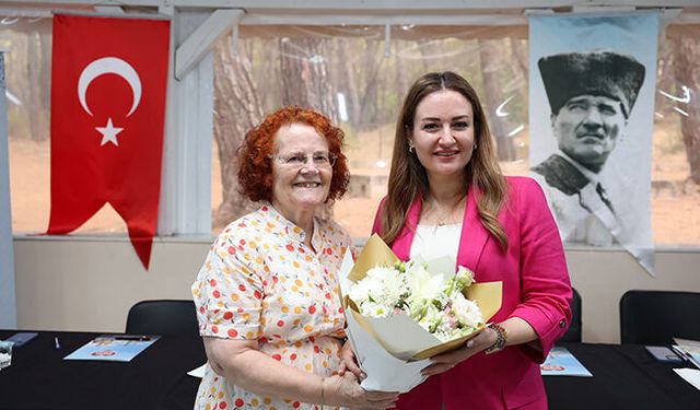 Özdemir, ÇYDD’li gençlerle buluştu