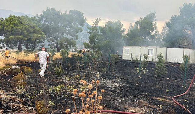 Döşemealtı'nda korkutan yangın