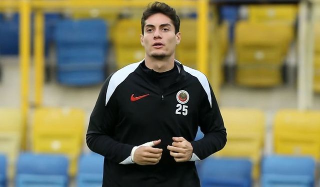 Alanyaspor'a sürpriz stoper