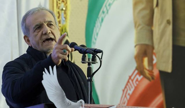 Pezeşkiyan: "İran bugün tam kapsamlı bir savaşın içindedir"