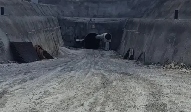 İçme suyu projesi çalışması sırasında göçük; 1 ölü, 1 yaralı