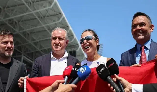 Osman Aşkın Bak: Türkiye sporun bütün dallarında finallere gitmeye başladı