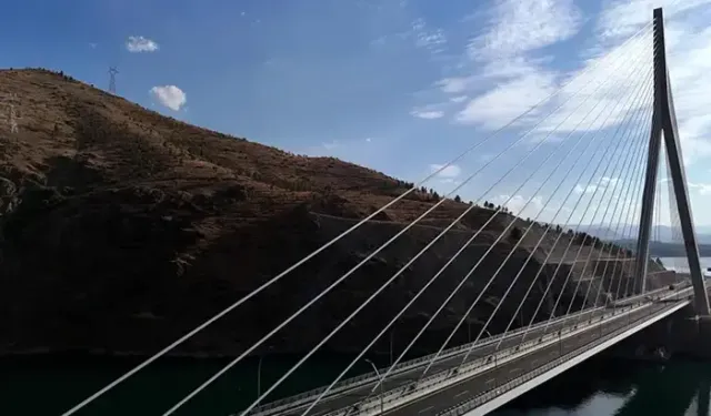 Bakan Uraloğlu: 24 yılda 519 kilometre uzunluğunda 4 bin 272 köprü inşa ettik