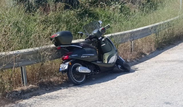 Hafif ticari araç ile motosikletin çarpıştığı kazada 1 kişi yaralandı
