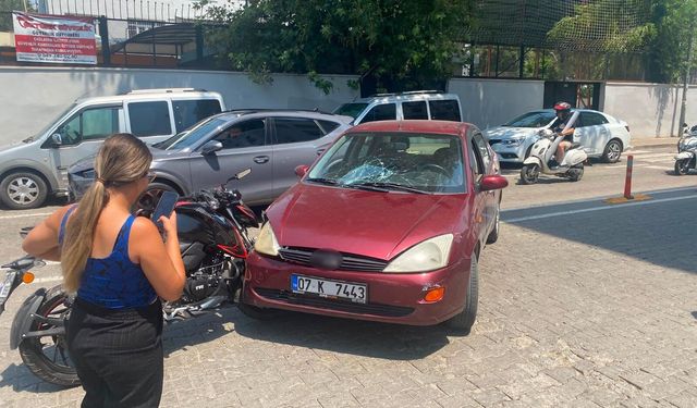 Kaza yapan sürücüler liseden sınıf arkadaşı çıktı