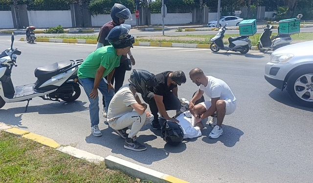 Yangına giden itfaiyeye yol vermek isterken minibüse çarptı