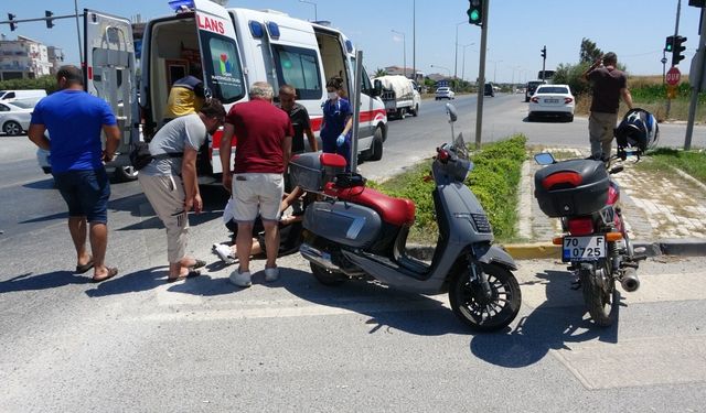 Devrilen motosikletli yaralandı