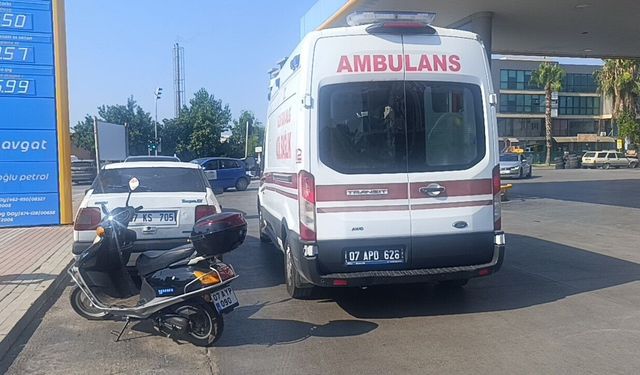 Manavgat'ta motosiklet kazası: 2 yaralı