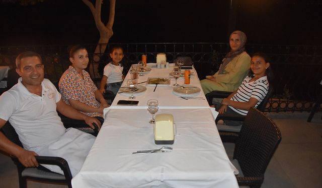 Aşkını hem eşine hem mesleğine adamış bir şef; Ferit Taşan