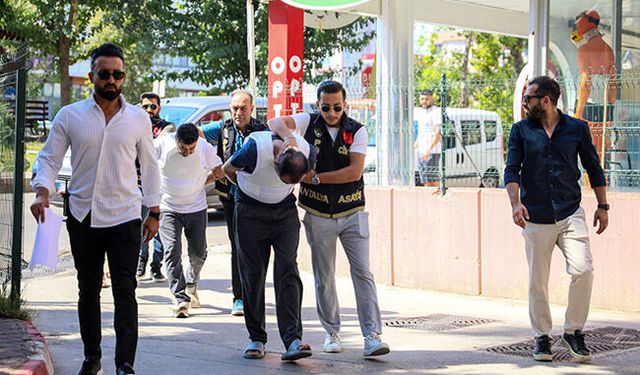 Antalya’da peruklu cinayet deşifre oldu
