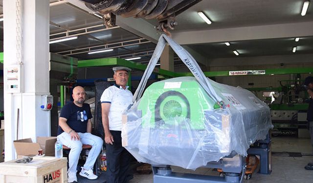 Kumluca'da Zeytinyağı Sıkma Tesisi makinelerle yenilendi