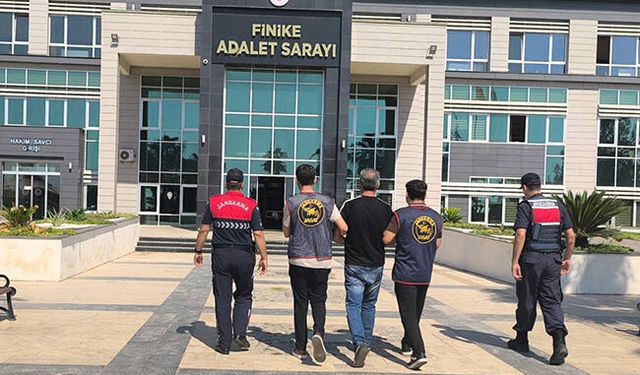 Finike'de hükümlü yakalandı