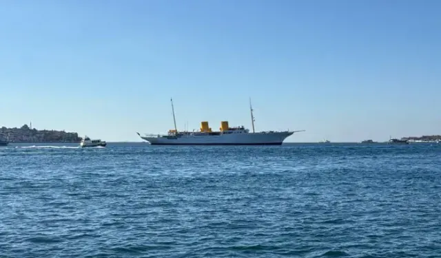 TCG Savarona İstanbul’da
