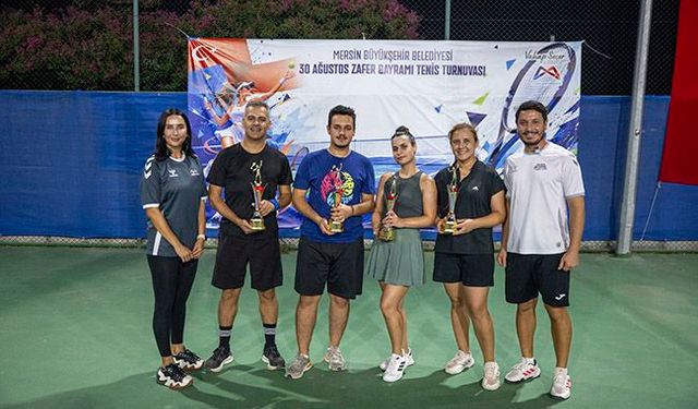 Mersin'de tenis turnuvası sona erdi