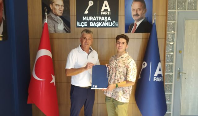 Anahtar Parti’nin en genç üyesi oldu