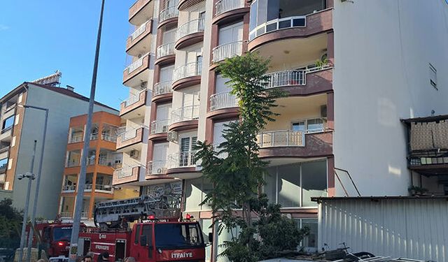 Serik'te balkon yangını söndürüldü