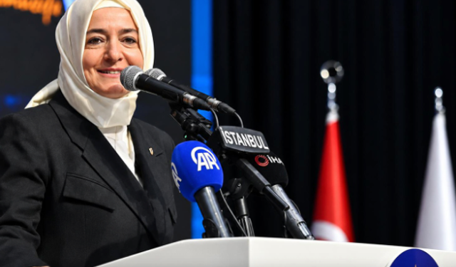 Fatma Betül Sayan Kaya, AK Parti'deki görevinden istifa etti