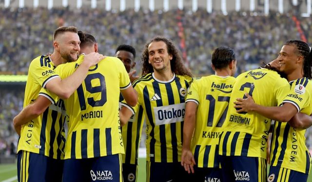 Fenerbahçe'den Eyüpspor'a tarihi fark... Sarı Kanarya, 25 yıl sonra ilki gerçekleştirdi!