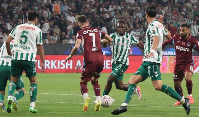 Konyaspor puanla tanıştı... Trabzonspor deplasmanda tek golle mağlup oldu!