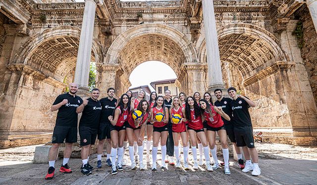 Kaleiçi Muratpaşa'nın Sultanları'na sahne oldu