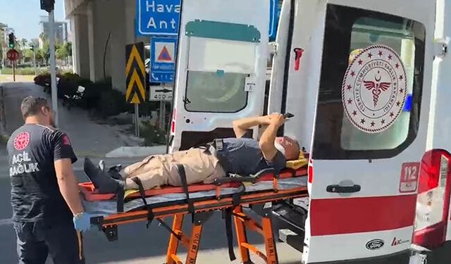 Serik'te motosiklet yolcu otobüsüyle çarpıştı