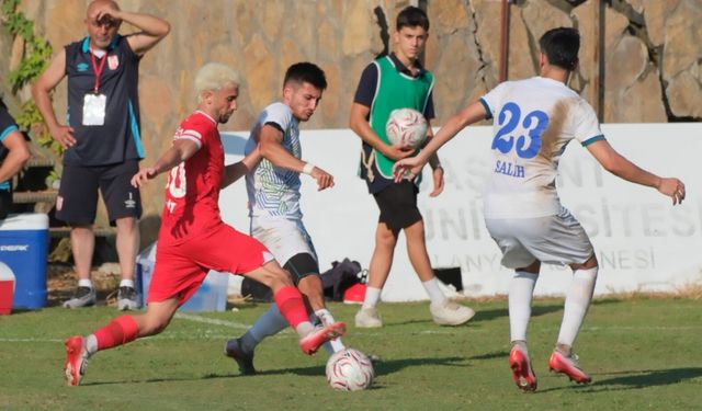 Alanya 1221 FSK, Balıkesirspor’a 3 golle boyun eğdi