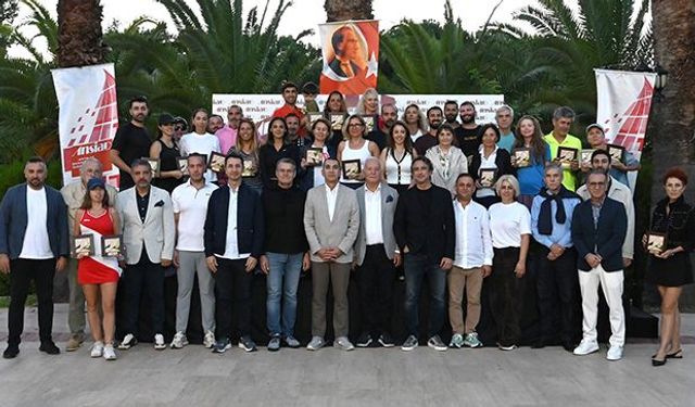 8. Cumhuriyet Kupası Tenis Turnuvası tamamlandı